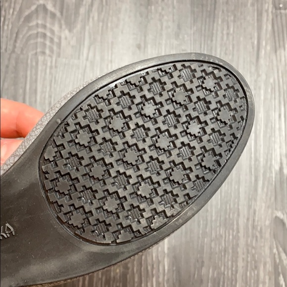 Minnetonka Ballet Flats - Picture 9 of 9